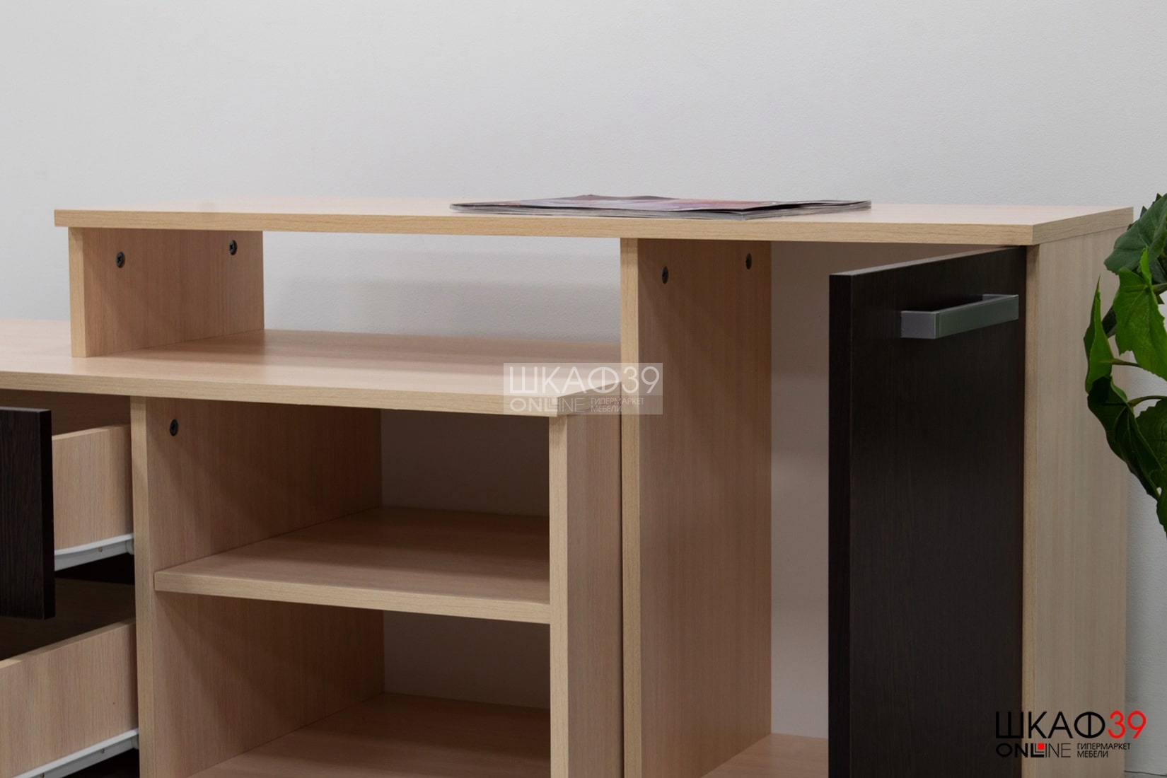 Тумба под ТВ Парус 3, венге/дуб молочный