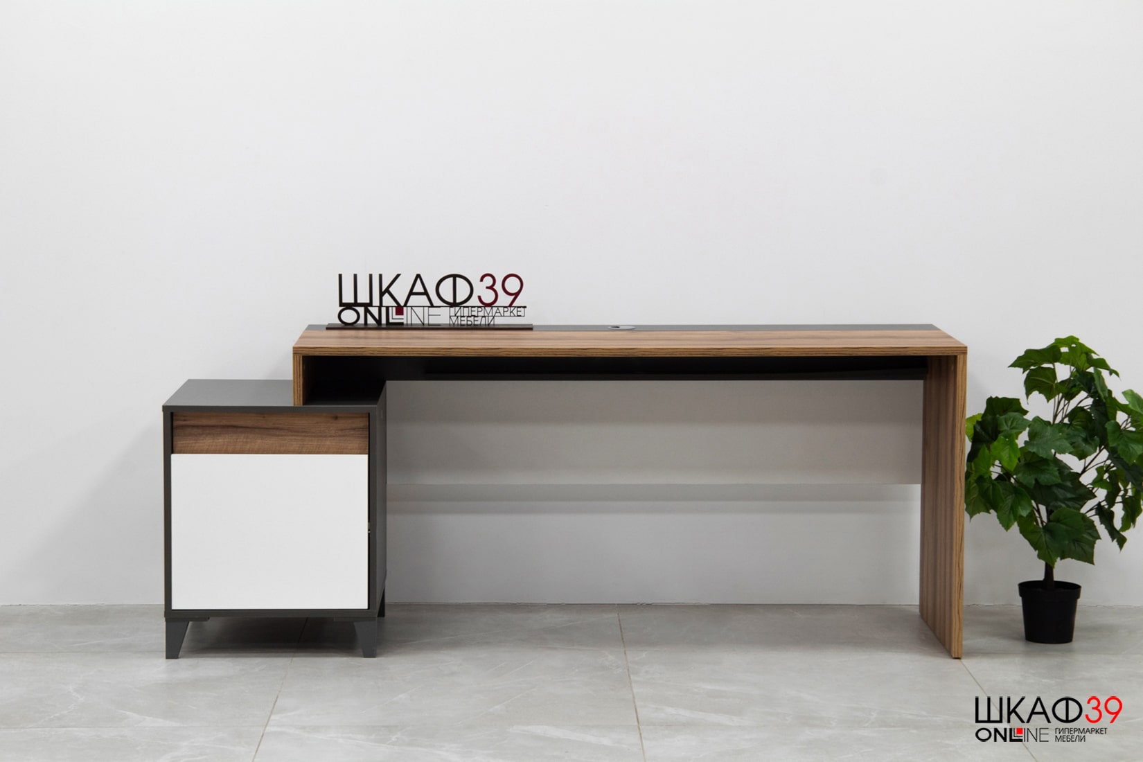 Гринвич 3+4 Стол письменный с тумбой