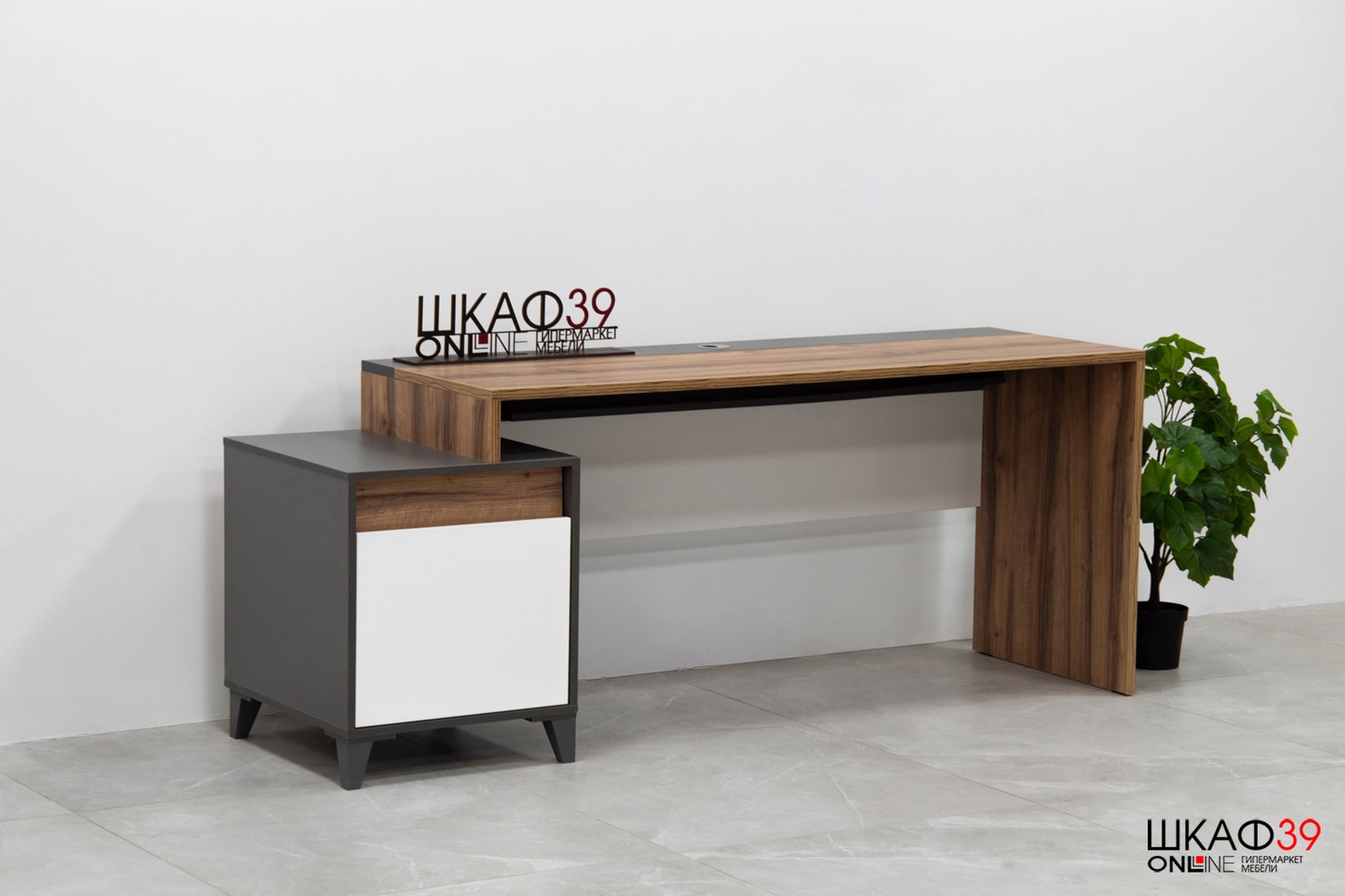 Гринвич 3+4 Стол письменный с тумбой