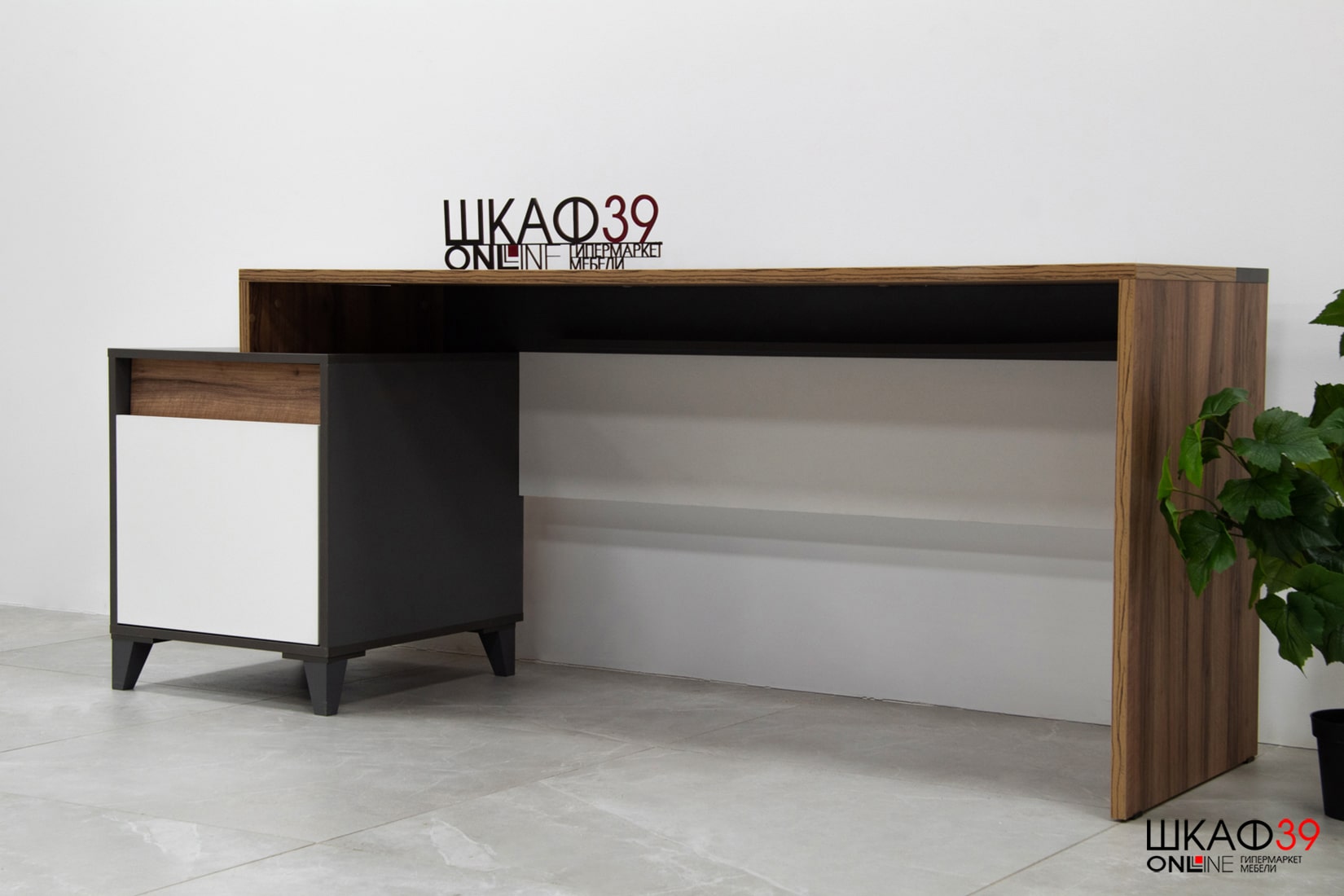 Гринвич 3+4 Стол письменный с тумбой