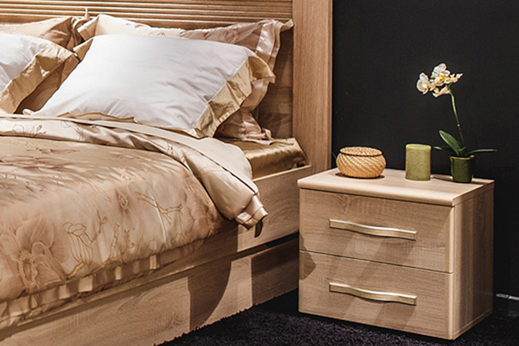 Тумба прикроватная закрытая Диана Д1