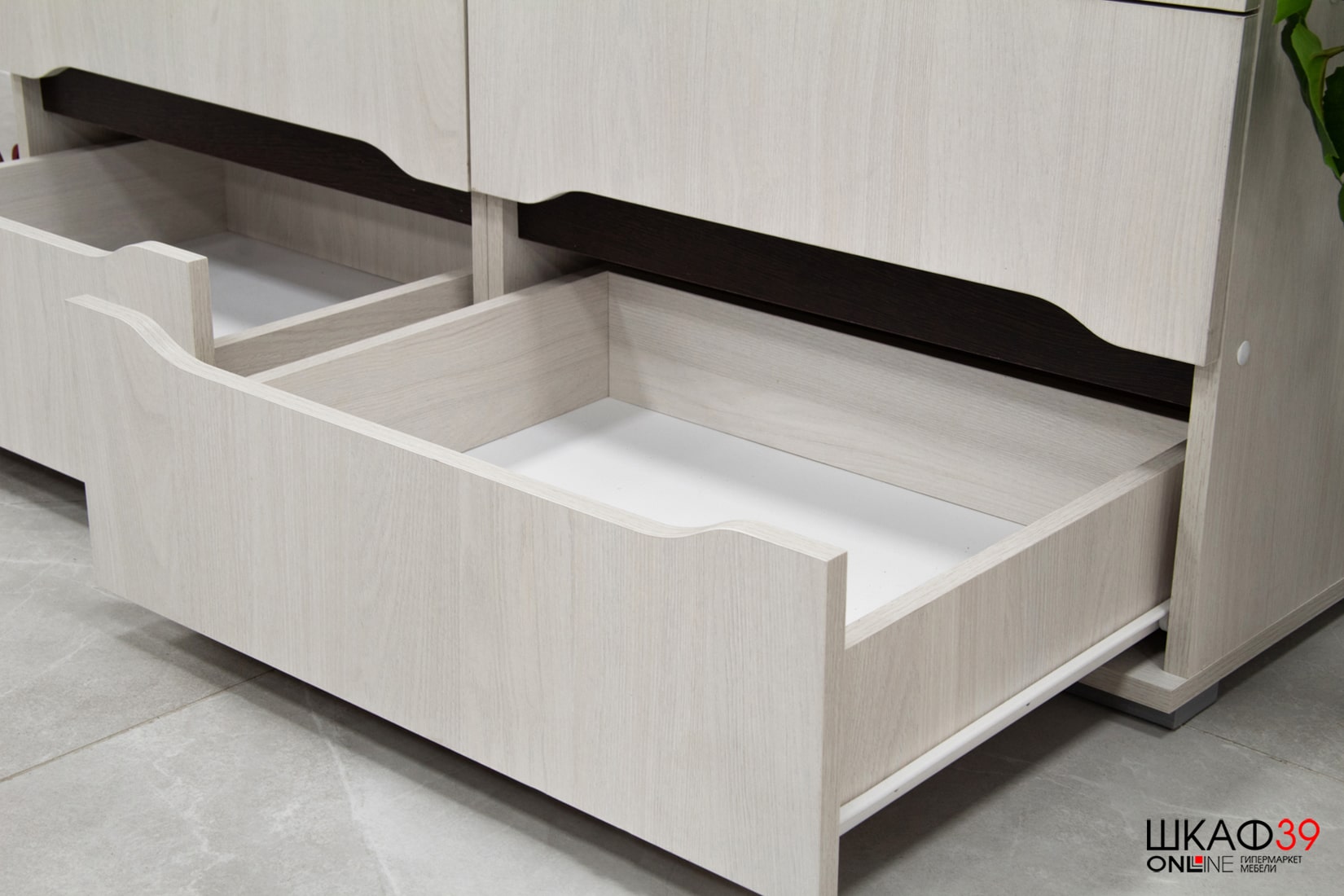 Валенсия Шкаф 3-х створчатый ШК 013 с ящиками анкор