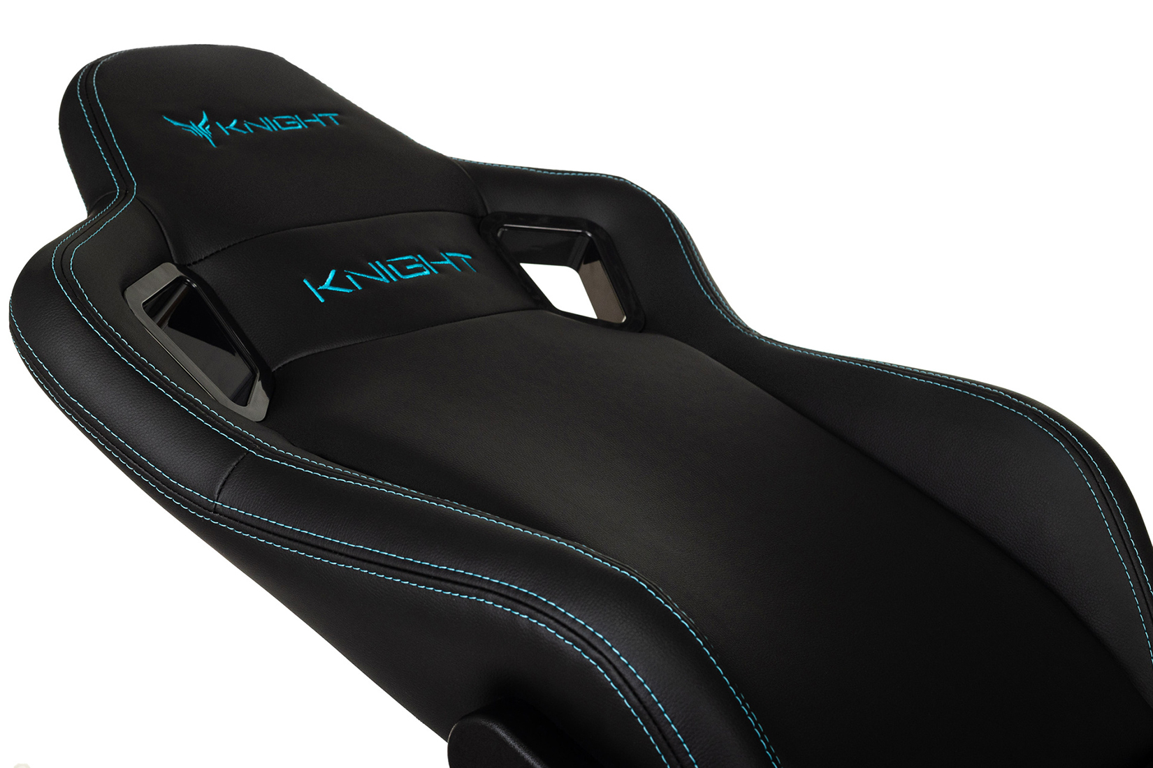 Бюрократ Knight Outrid Smile Кресло игровое Чёрный экокожа