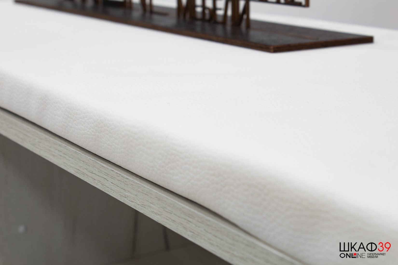 Ларедо-1/Лайт 10.82 Н Тумба Дуб Белый CRAFT/экокожа (Гранд Белый)