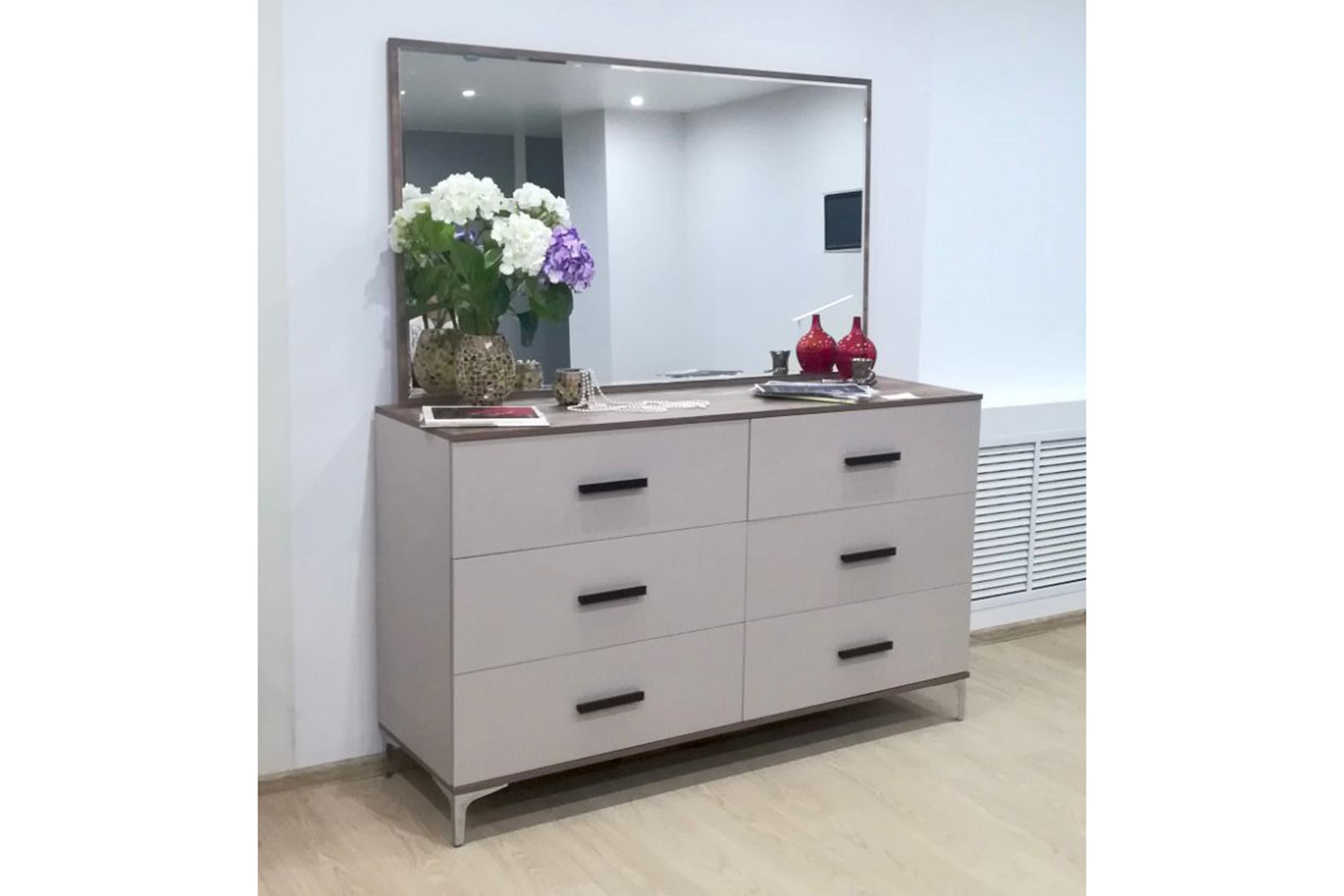 Зеркало настенное Кара 5