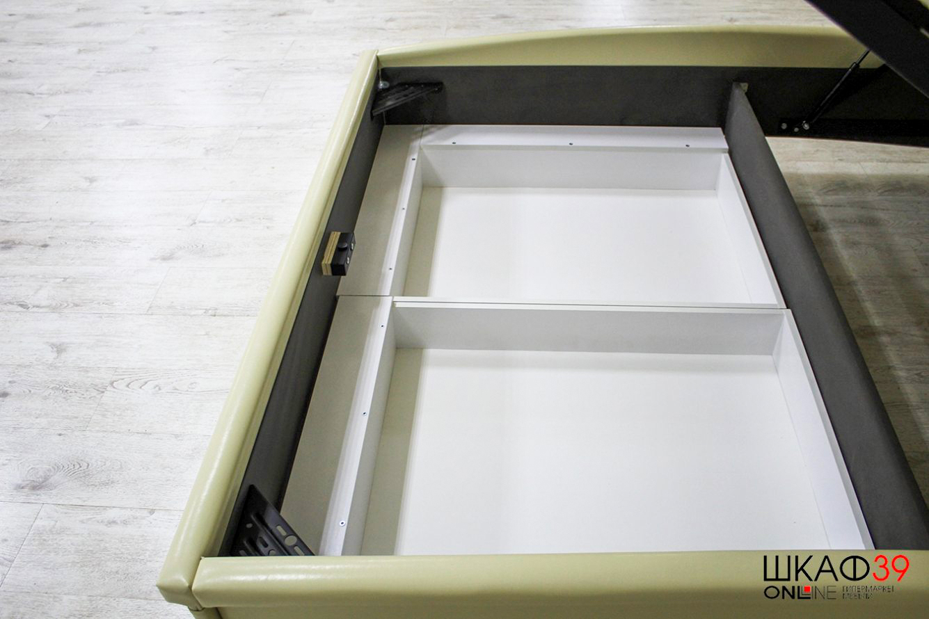 Зарина спальня