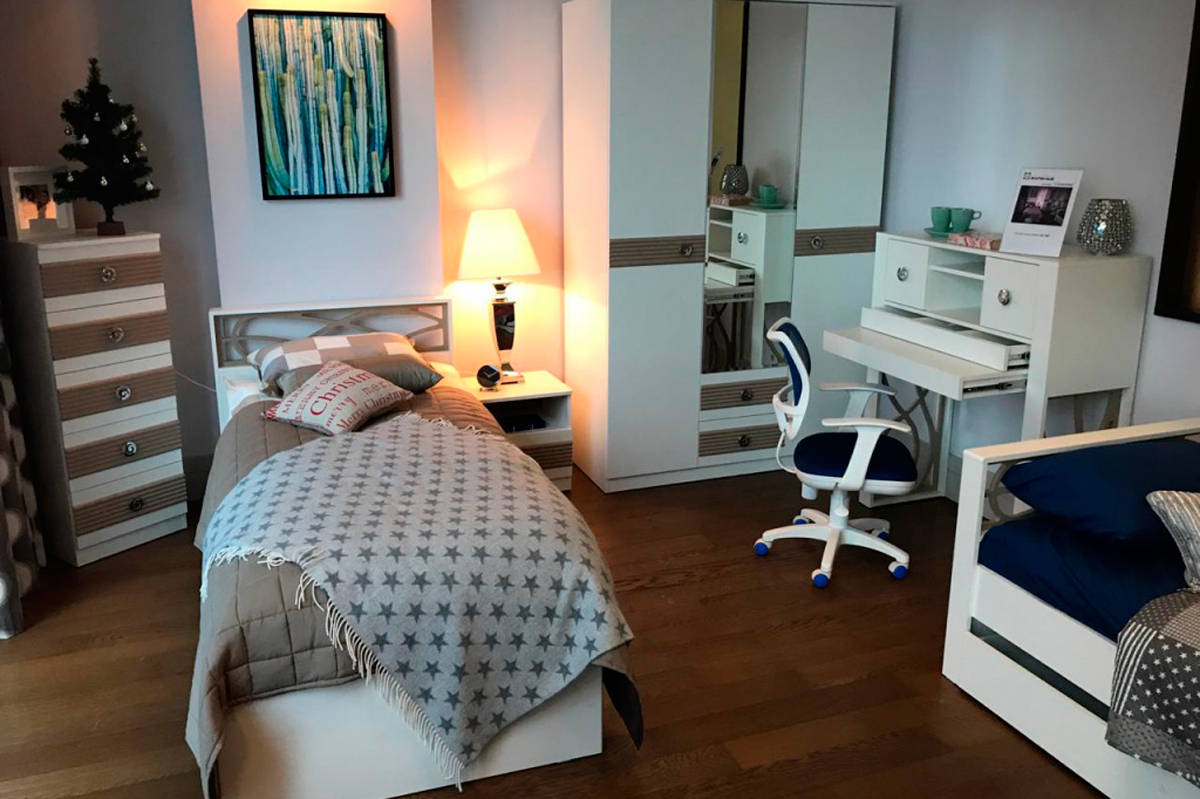 Саманта Спальня и Молодежная