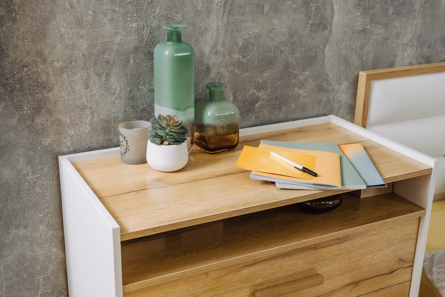 Комод на ножках Айрис 455, дуб