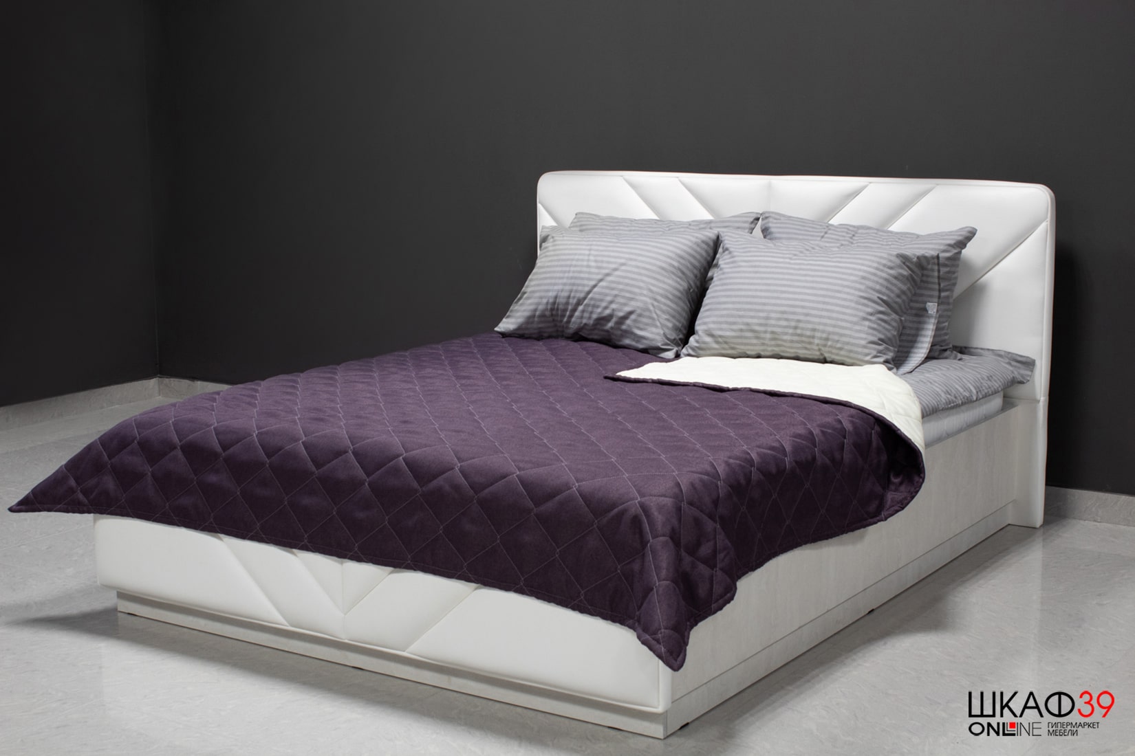 Амели Кровать 180х200 см. с ортопедическим основанием  искусственная кожа