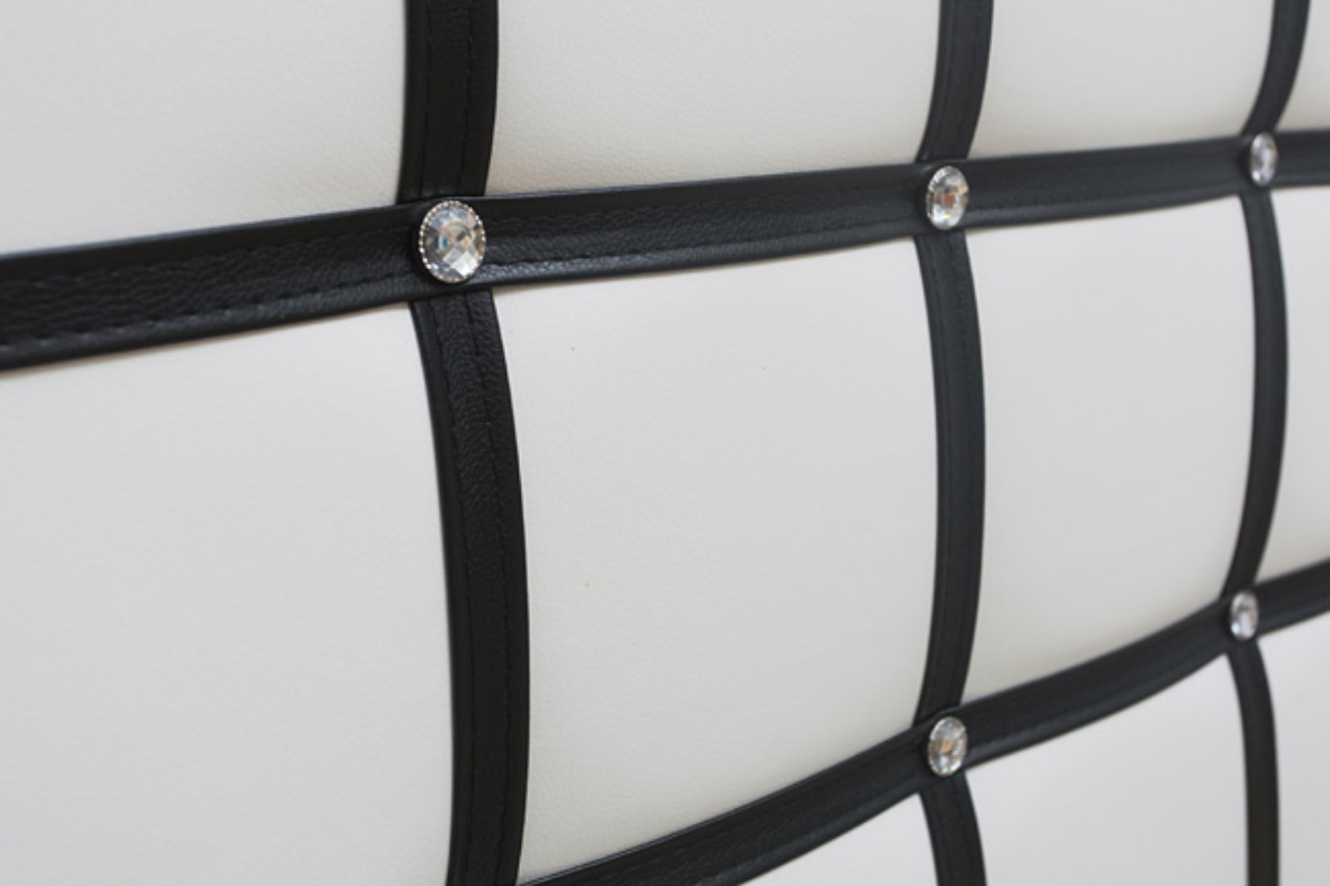 Классик 160 (Корпус без основания) белый/черные ремни