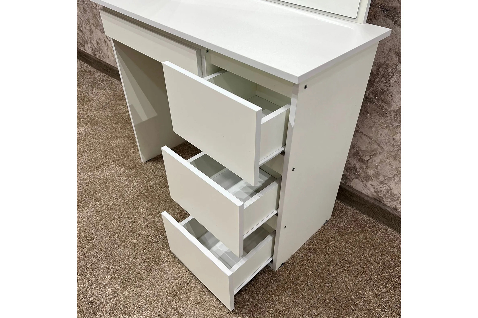 Сура Стол косметический стол Белый